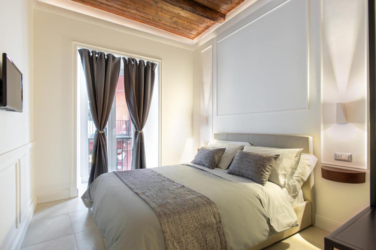 Fagi Rooms In Наполи Екстериор снимка